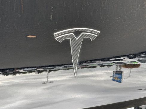 Used 2021 Tesla Model Y Performance AWD/4WD image 45