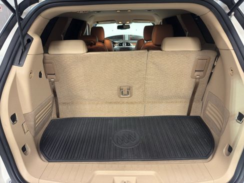 Used 2011 Buick Enclave CXL w/ Trailering Provision Package FWD image 28