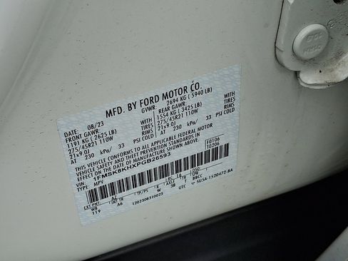 Certified 2023 Ford Explorer ST-Line w/ Class IV Trailer Tow Package AWD/4WD image 29
