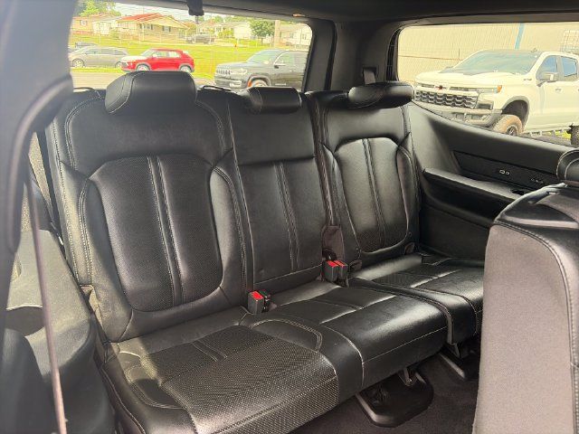 Used 2022 Jeep Wagoneer Series III AWD/4WD image 30