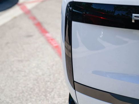 New 2026 Land Rover Range Rover SE AWD/4WD image 7