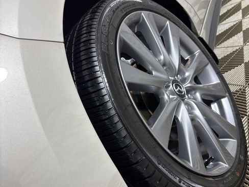 Used 2025 MAZDA MAZDA3 s image 32