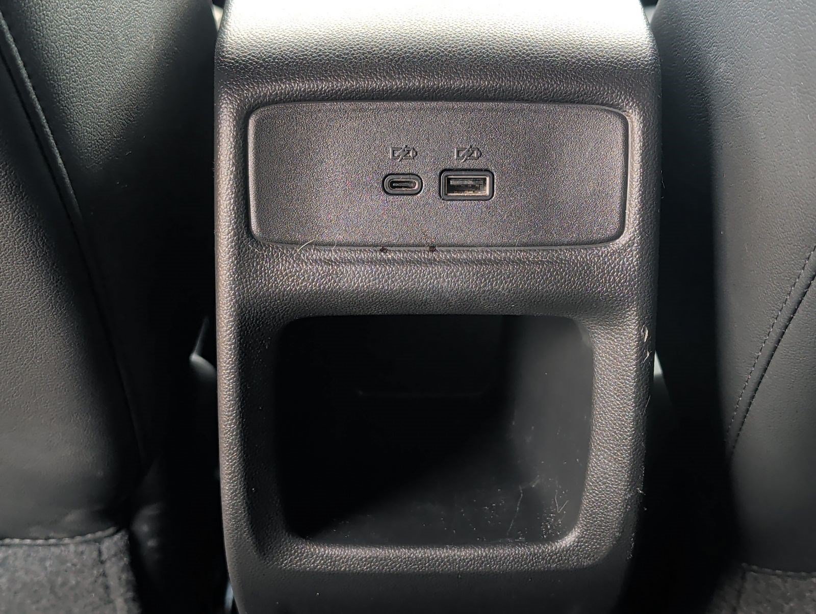 Used 2025 Chevrolet Trax RS w/ Driver Confidence Package FWD image 25