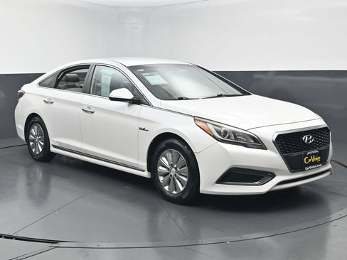Used 2016 Hyundai Sonata SE FWD image 9