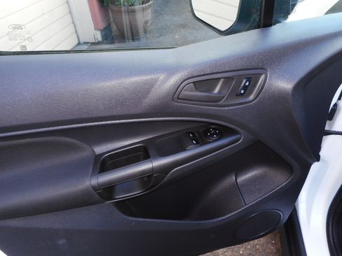 Used 2015 Ford Transit Connect XL FWD image 16