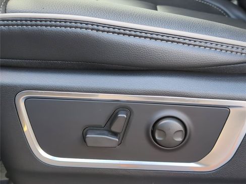 New 2026 RAM 1500 Laramie w/ Night Edition AWD/4WD image 19