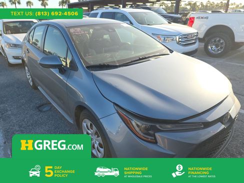 Used 2020 Toyota Corolla LE FWD image 1