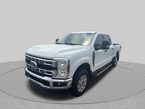Certified 2024 Ford F250 XLT w/ FX4 Off-Road Package AWD/4WD image 15