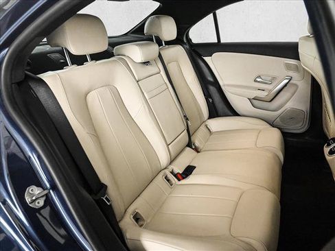 Used 2021 Mercedes-Benz A 220 4MATIC image 21
