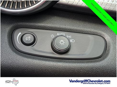 New 2026 Chevrolet Trax ACTIV w/ Sunroof Package FWD image 22