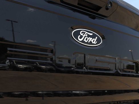 Used 2025 Ford F150 Lariat w/ Equipment Group 501A Mid AWD/4WD image 55