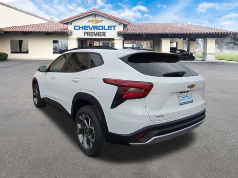 New 2026 Chevrolet Trax LT w/ Driver Confidence Package image 6