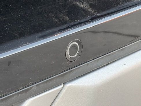 Used 2025 Ford Expedition Platinum image 12