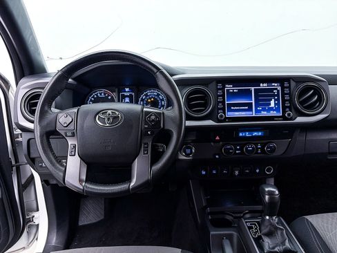 Used 2021 Toyota Tacoma TRD Off-Road w/ Technology Package RWD image 7