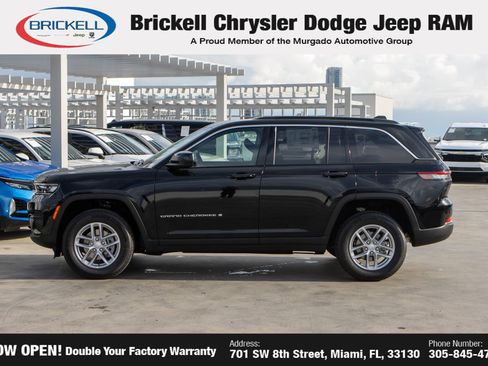 New 2025 Jeep Grand Cherokee Laredo image 8