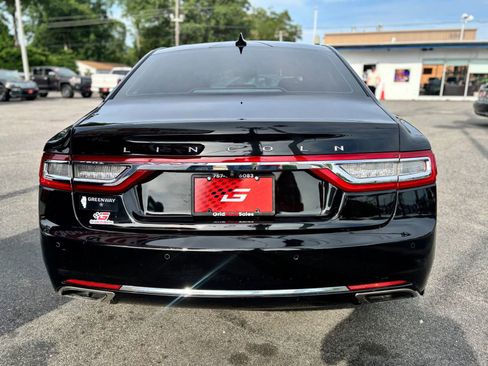 Used 2019 Lincoln Continental Reserve AWD/4WD image 4