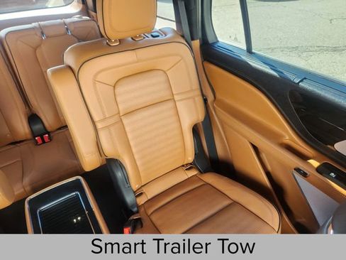 Certified 2023 Lincoln Aviator Black Label w/ Dynamic Handling Package AWD/4WD image 18