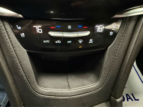 Used 2023 Cadillac XT6 Sport w/ Technology Package image 16