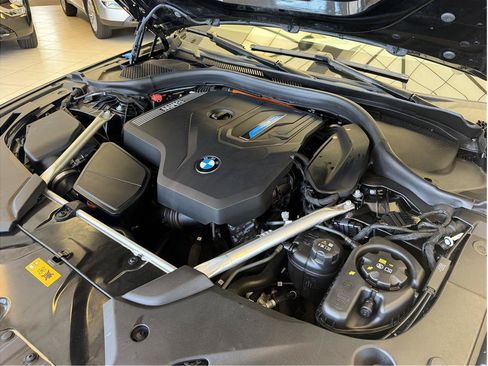 Used 2023 BMW 530e w/ M Sport Package RWD image 37
