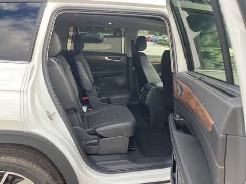 New 2026 Volkswagen Atlas SE image 30