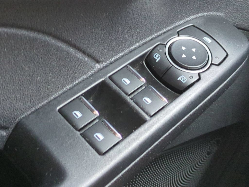 Certified 2025 Ford Escape ST-Line Select AWD/4WD image 26