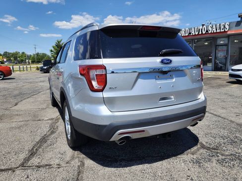 Used 2016 Ford Explorer XLT w/ Equipment Group 202A AWD/4WD image 13