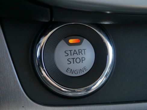 Used 2024 Nissan Murano SV image 29