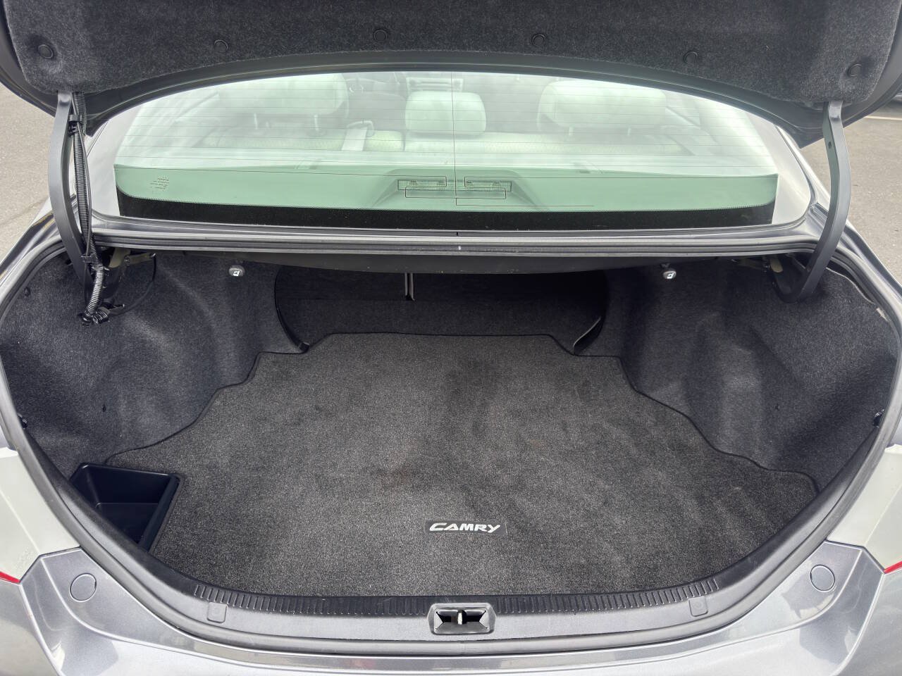 Used 2011 Toyota Camry LE FWD image 20