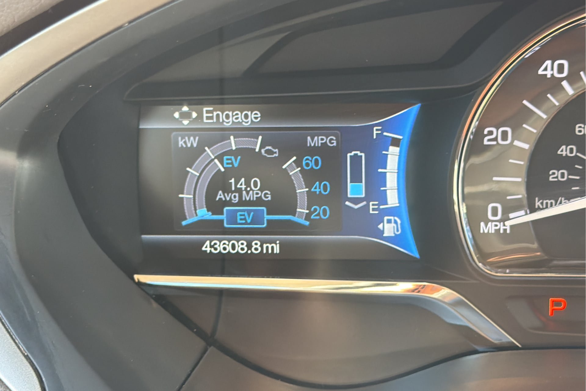 Used 2015 Lincoln MKZ Hybrid w/ Equipment Group 202A Reserve FWD image 30