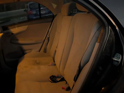 Used 2012 Toyota Corolla L image 22