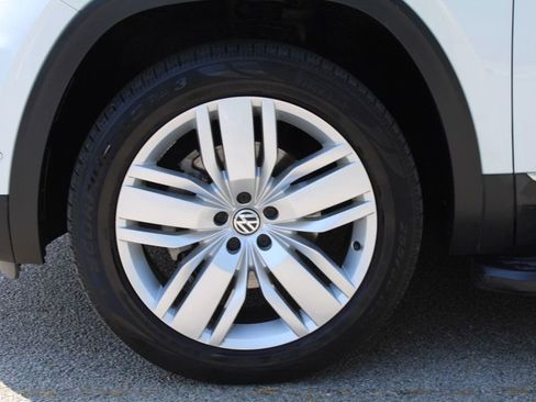 Used 2019 Volkswagen Atlas SEL Premium AWD/4WD image 38