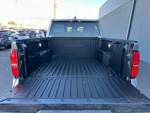 Used 2024 Toyota Tacoma TRD Off-Road image 29