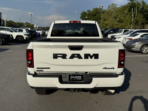 Certified 2025 RAM 2500 Big Horn AWD/4WD image 6