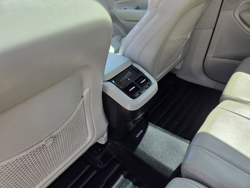 Used 2018 Volvo XC90 T6 Inscription w/ Convenience Package image 35
