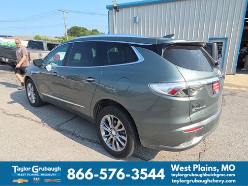 Certified 2022 Buick Enclave Avenir w/ Avenir Technology Package AWD/4WD image 4