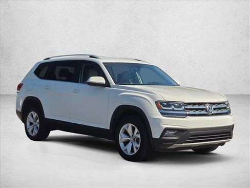 Used 2018 Volkswagen Atlas SE image 3