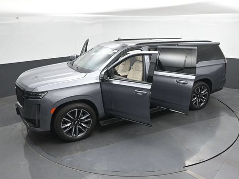 Used 2021 Cadillac Escalade ESV Sport w/ Driver Assist Tech Package AWD/4WD image 51
