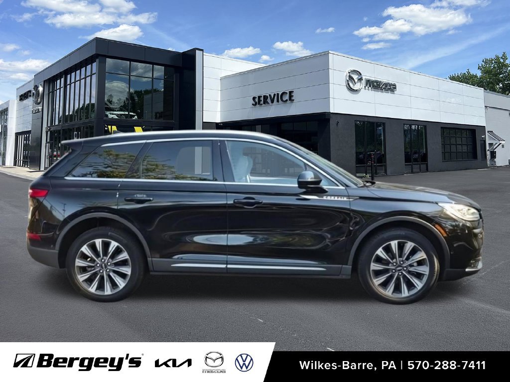 Used 2021 Lincoln Corsair Reserve w/ Equipment Group 201A AWD/4WD image 11