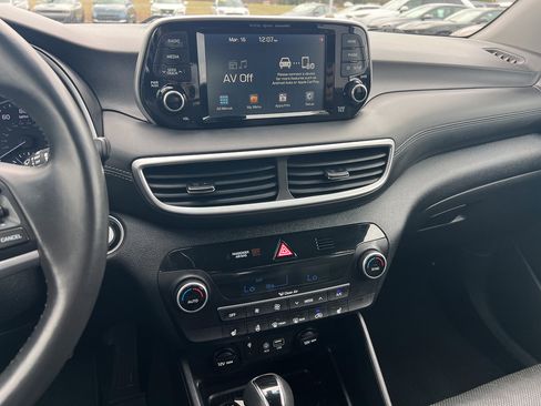 Used 2021 Hyundai Tucson Limited image 19