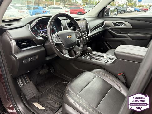 Used 2020 Chevrolet Traverse LT w/ LPO, Midnight Edition AWD/4WD image 9