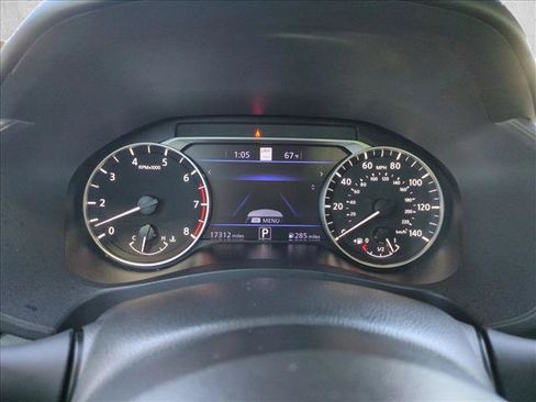 Used 2023 Nissan Altima 2.5 SL FWD image 11