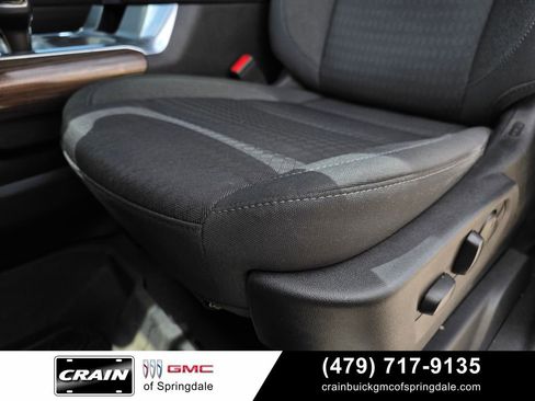 Used 2022 Chevrolet Silverado 1500 LT AWD/4WD image 23
