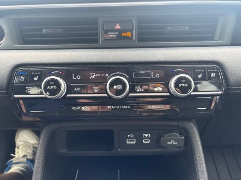 Used 2023 Honda Pilot Elite image 24