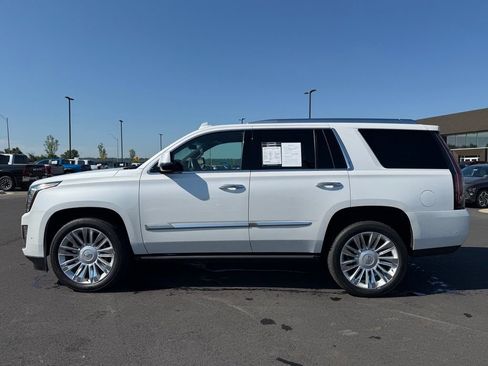 Used 2019 Cadillac Escalade Platinum AWD/4WD image 9