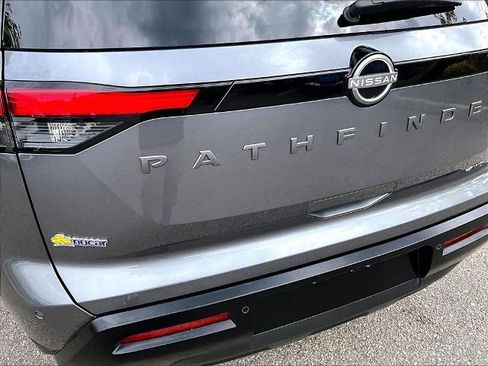 Certified 2026 Nissan Pathfinder SV AWD/4WD image 29