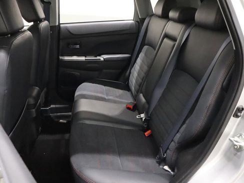 Used 2024 Mitsubishi Outlander Sport ES image 11