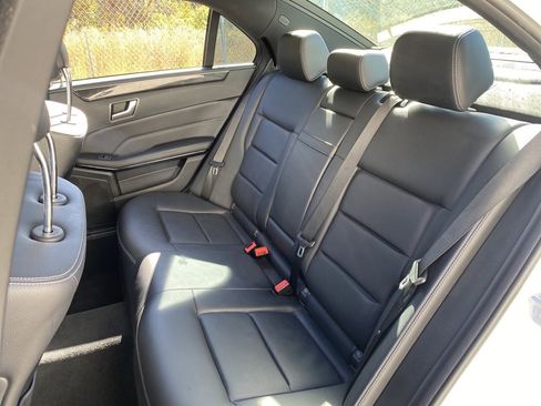 Used 2014 Mercedes-Benz E 250 BlueTEC Sedan image 20