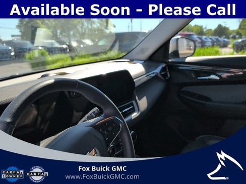 Used 2024 Chevrolet TrailBlazer LT w/ Convenience Package AWD/4WD image 11