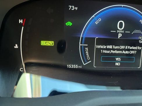 Used 2025 Toyota Camry SE w/ Multimedia Upgrade Package FWD image 16