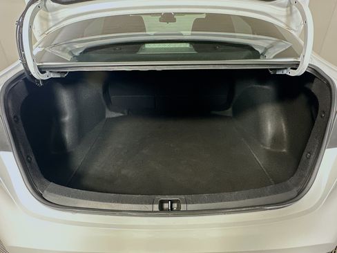 Used 2024 Toyota Corolla LE FWD image 27